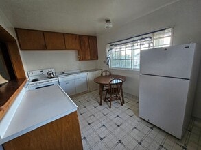 9180 Konocti Bay Rd in Kelseyville, CA - Building Photo - Building Photo