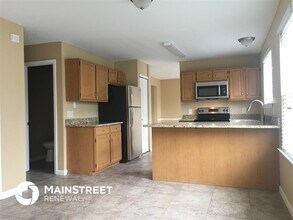 14319 Riverfront Dr in Florissant, MO - Building Photo - Building Photo