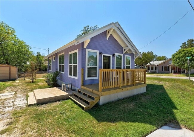 719 W 3rd St in Taylor, TX - Building Photo - Building Photo