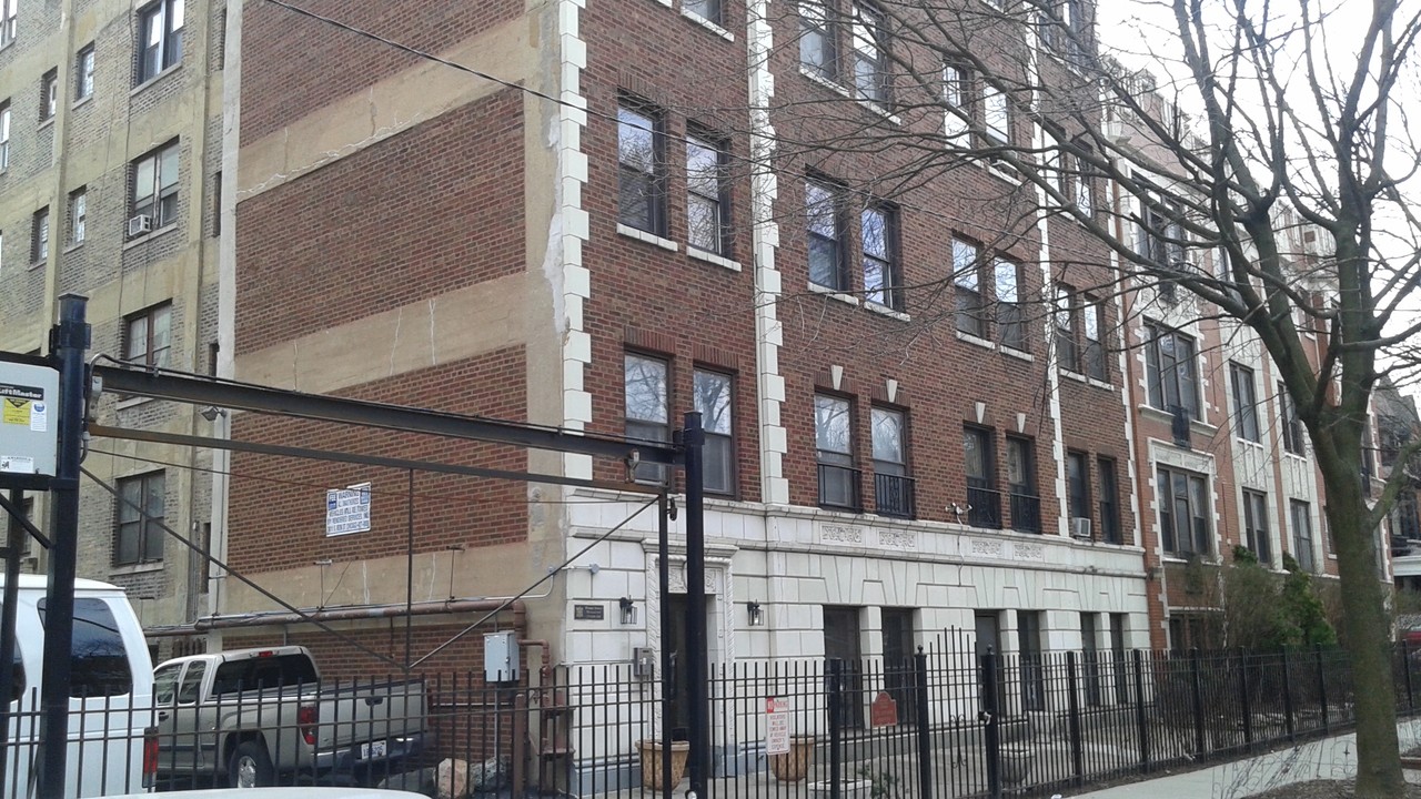 5135 S Kenwood Ave, Unit 202 in Chicago, IL - Foto de edificio