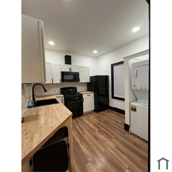 32 Chapel St, Unit #1R in Norwalk, CT - Building Photo