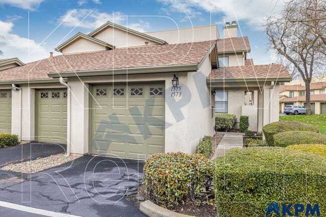1573 W Swain Rd