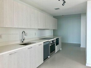 501 NE 31st St, Unit 3901 in Miami, FL - Building Photo - Building Photo