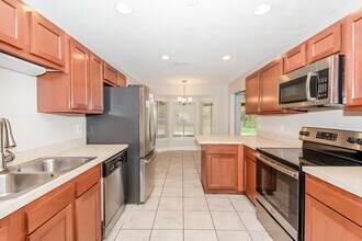 606 Charles Pinckney St in Orange Park, FL - Building Photo - Building Photo