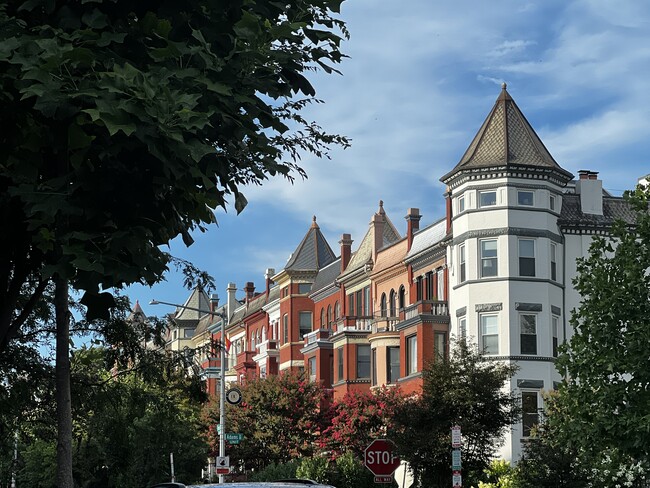 2102 1st St NW, Unit #1 in Washington, DC - Building Photo - Building Photo