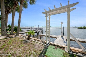 3602 S Peninsula Dr in Port Orange, FL - Building Photo - Building Photo