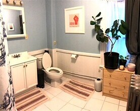 37 Chester St, Unit 2 in Somerville, MA - Building Photo - Building Photo