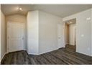 11729 Annette Dr in Yukon, OK - Building Photo - Building Photo