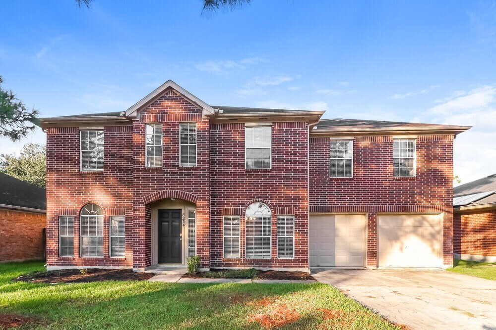 8234 Worthington Dr in Houston, TX - Building Photo