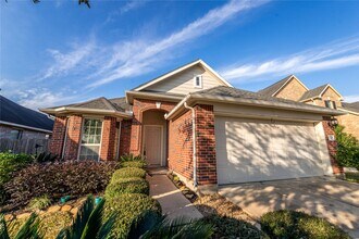 19214 Garrett Knolls Ln in Richmond, TX - Building Photo - Building Photo