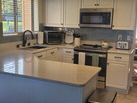 113 Golden Eye Dr in Daytona Beach, FL - Building Photo