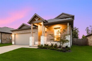 114 Brookline Dr in Terrell, TX - Building Photo