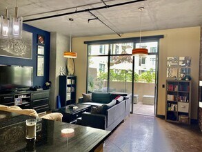 1050 Island Ave in San Diego, CA - Building Photo - Building Photo