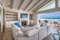 2050 Ocean Front in Del Mar, CA - Building Photo - Building Photo