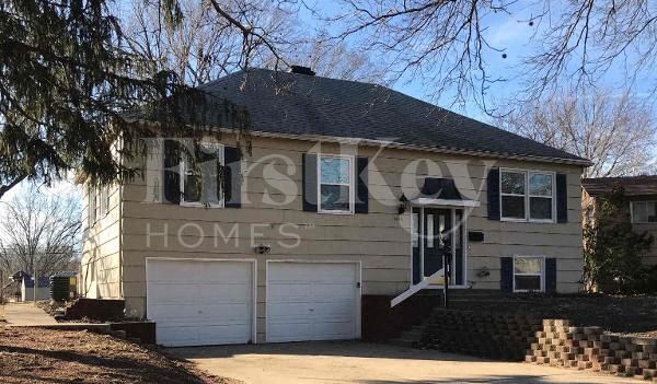 6606 N Wayne Ave in Gladstone, MO - Building Photo - Building Photo