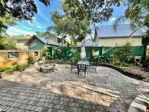 19 Lovett St in St. Augustine, FL - Building Photo - Building Photo