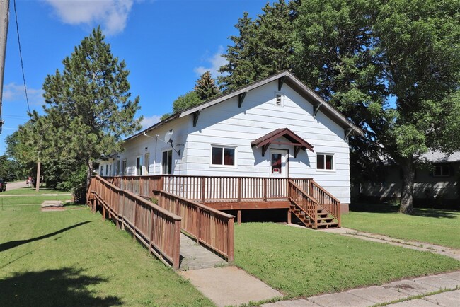 300 Main St in Sherwood, ND - Building Photo - Building Photo