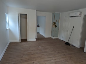 4215 Mission Rd in Kansas City, KS - Building Photo - Building Photo