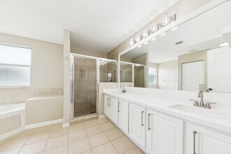 103 Devonshire Cir in Royal Palm Beach, FL - Building Photo - Building Photo