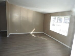 3635 E John L Ave in Kingman, AZ - Building Photo - Building Photo