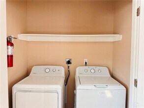 2900 W Kenwood St in Edinburg, TX - Building Photo - Building Photo