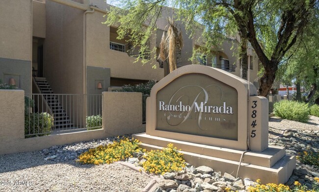 3845 E Greenway Rd in Phoenix, AZ - Building Photo - Building Photo