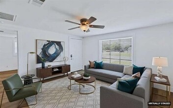 530 SE 2nd St in Grand Prairie, TX - Building Photo - Building Photo