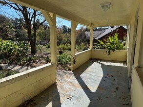 17 Lewis Higgins Dr in Weaverville, NC - Building Photo - Building Photo