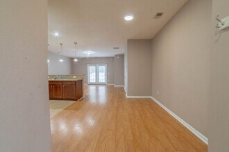 750 Canyon Oak Loop in Richmond Hill, GA - Building Photo - Building Photo