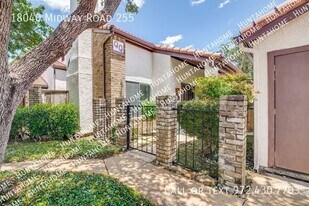 18040 Midway Rd in Dallas, TX - Building Photo