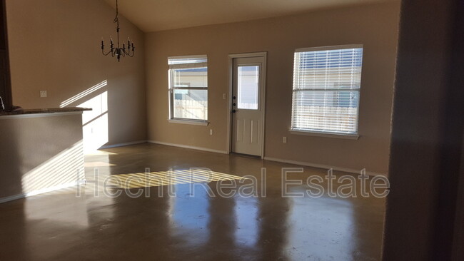 1043 Carolyn Cove in New Braunfels, TX - Building Photo - Building Photo