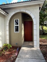 4295 NE 10th Ct in Homestead, FL - Building Photo - Building Photo