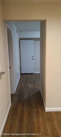 1914 SE Thurston St photo'