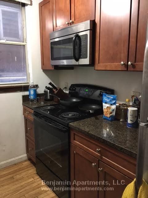 10 Parker Hill Ave, Unit 1 in Boston, MA - Foto de edificio - Building Photo