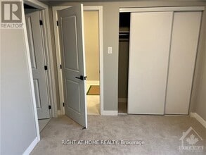 26 Limnos Ln in Ottawa, ON - Building Photo - Building Photo