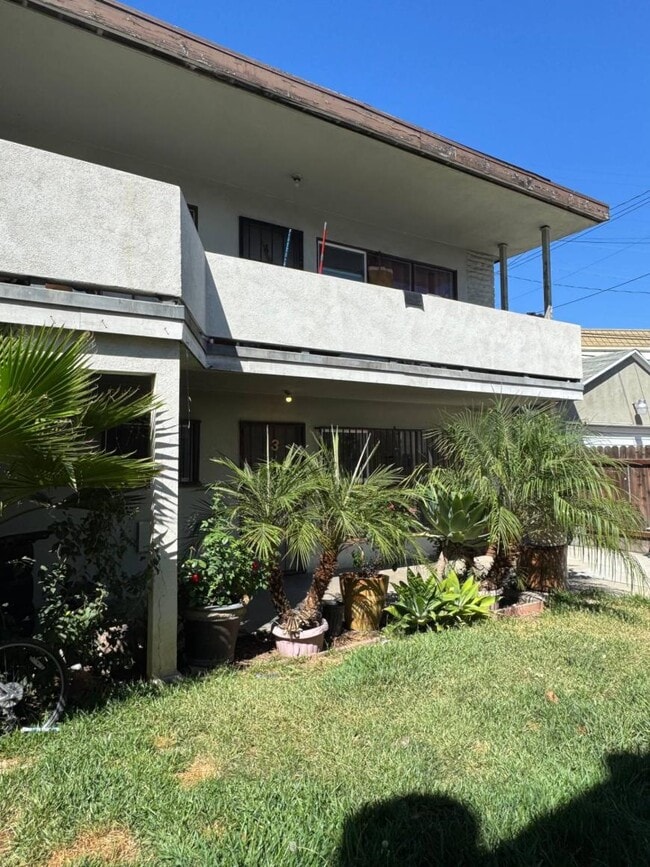 property at 1233 Clela Ave