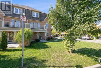 66 Gleave Terrace in Milton, ON - Building Photo - Building Photo