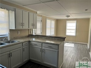 11 Mikell St in Pembroke, GA - Building Photo - Building Photo