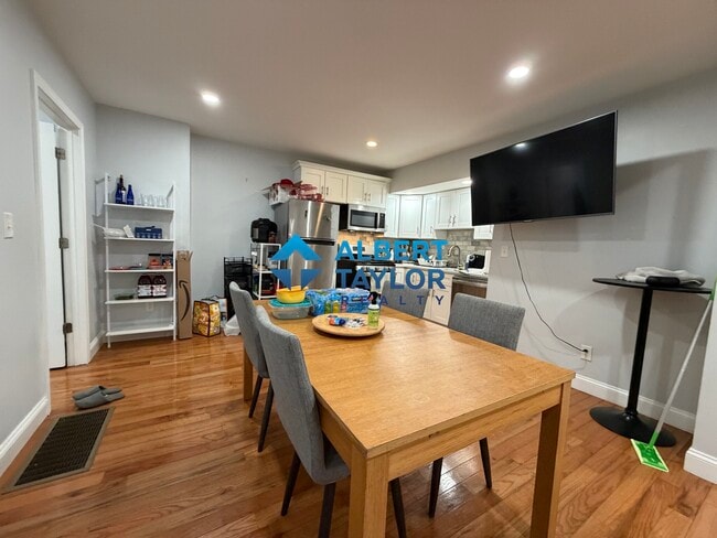 475 Massachusetts Ave, Unit 3