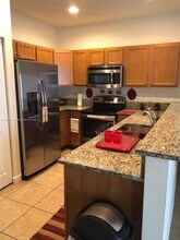 548 SE 32nd Ave in Homestead, FL - Building Photo - Building Photo