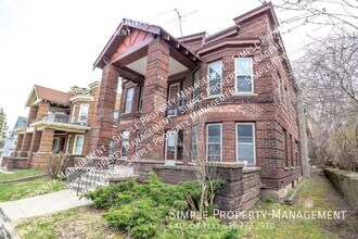 610 Michigan St NE in Grand Rapids, MI - Building Photo - Building Photo