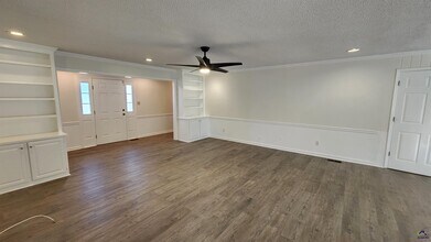 114 Van Dr in Kathleen, GA - Building Photo - Building Photo