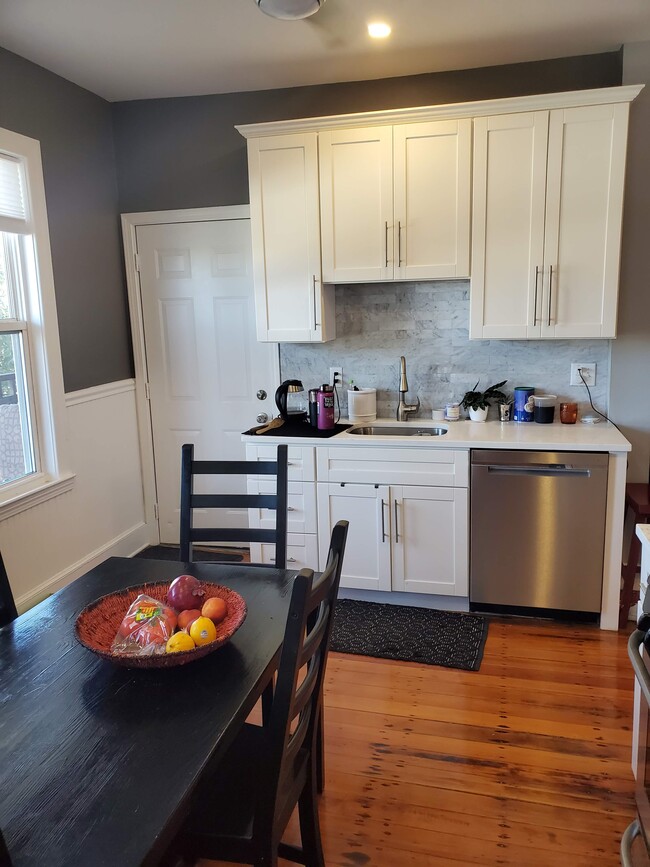 45 Forest Hills St, Unit 2 in Boston, MA - Building Photo - Building Photo