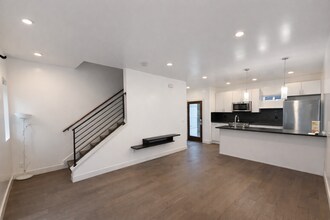 1733 NW 63rd St in Seattle, WA - Building Photo - Building Photo