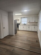 4143 W Burbank St in Springfield, MO - Building Photo - Building Photo