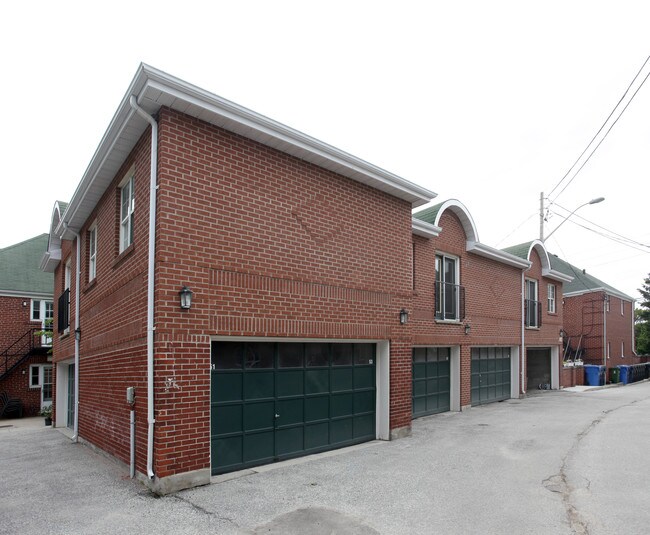 1355 Bayview Ave in Toronto, ON - Building Photo - Building Photo