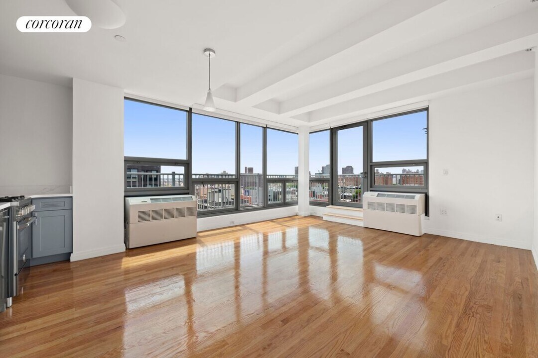 181 E 119th St in New York, NY - Building Photo