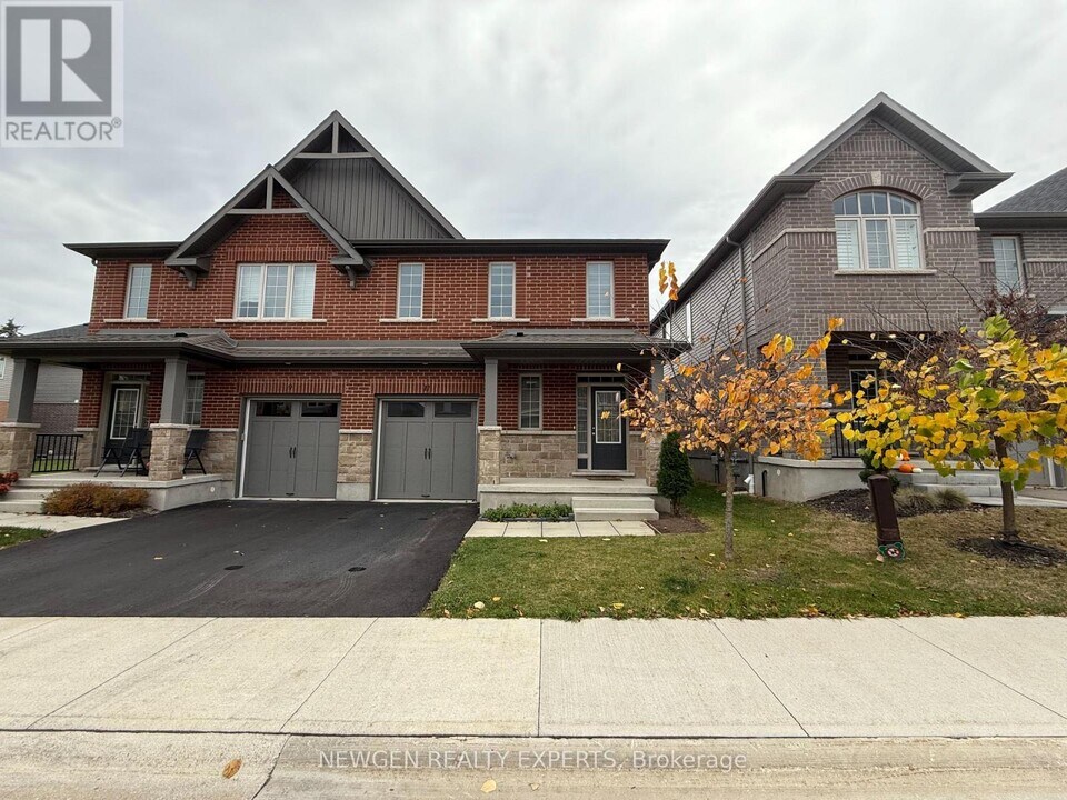 11 Gleason Cres in Kitchener, ON - Building Photo