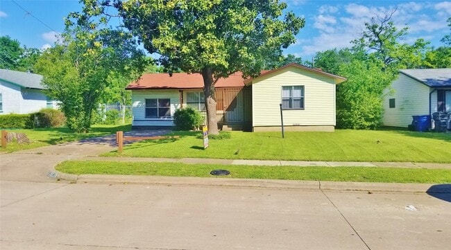 12116 Hoblitzelle Dr