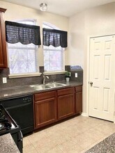 1511 Village Townhome Dr in Pasadena, TX - Building Photo - Building Photo